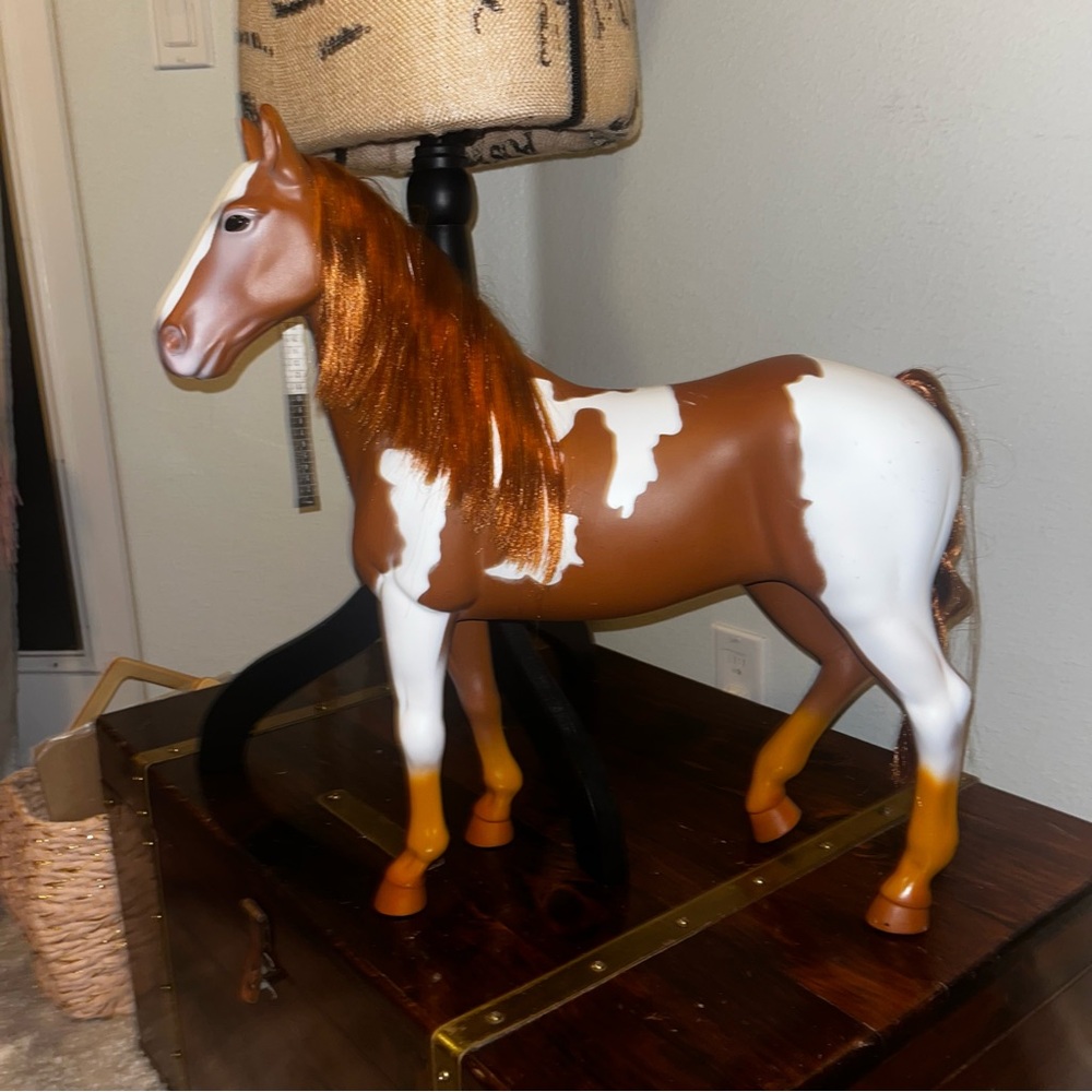 Our Generation chestnut pinto horse